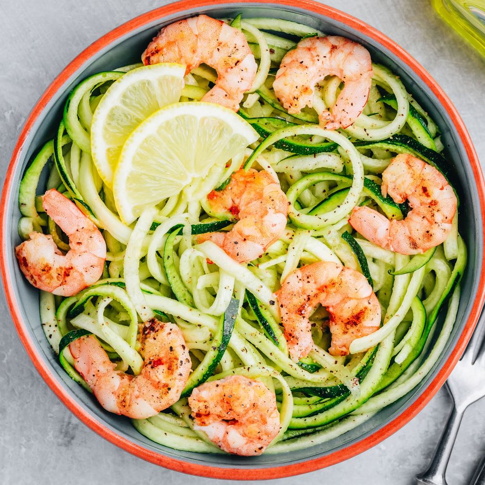 Cytrynowe krewetki z makaronem z cukinii